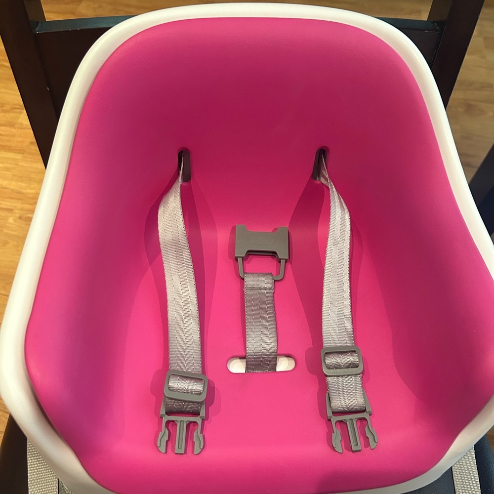 Fuschia Pink OXO Tot Nest Booster Seat with Removable Cushion